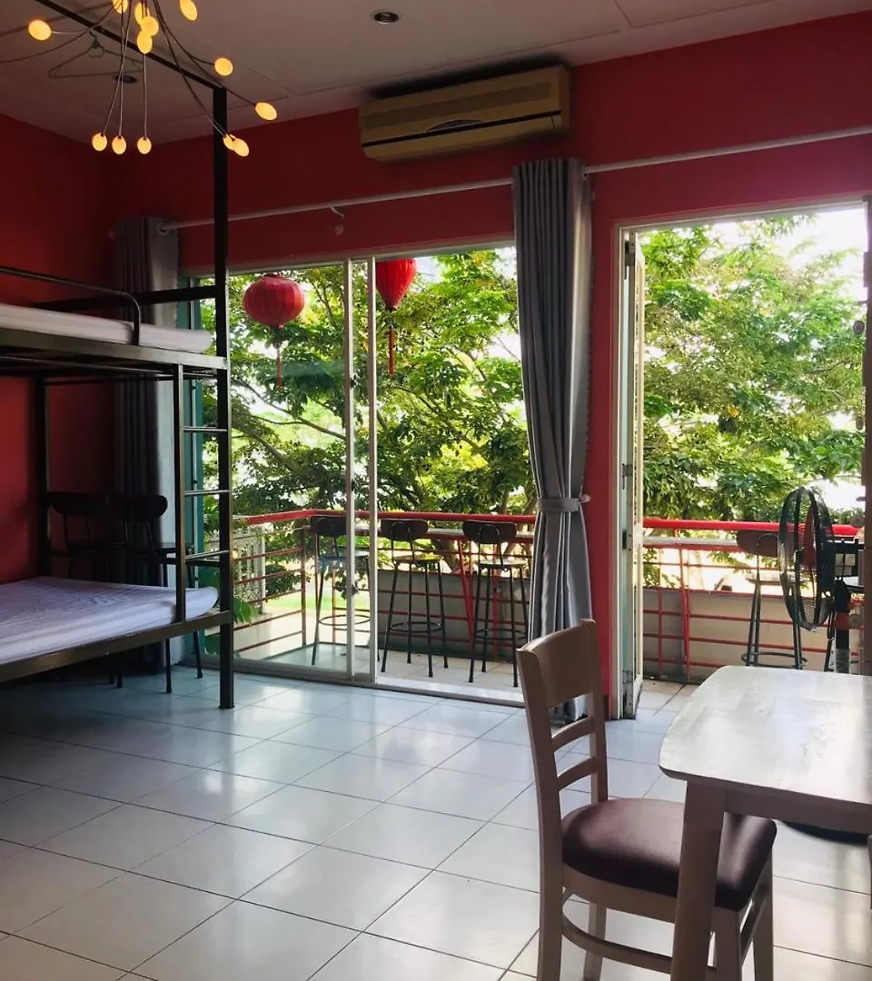 Trip House Hostel & Bistro Da Nang 0*,  Vietnam