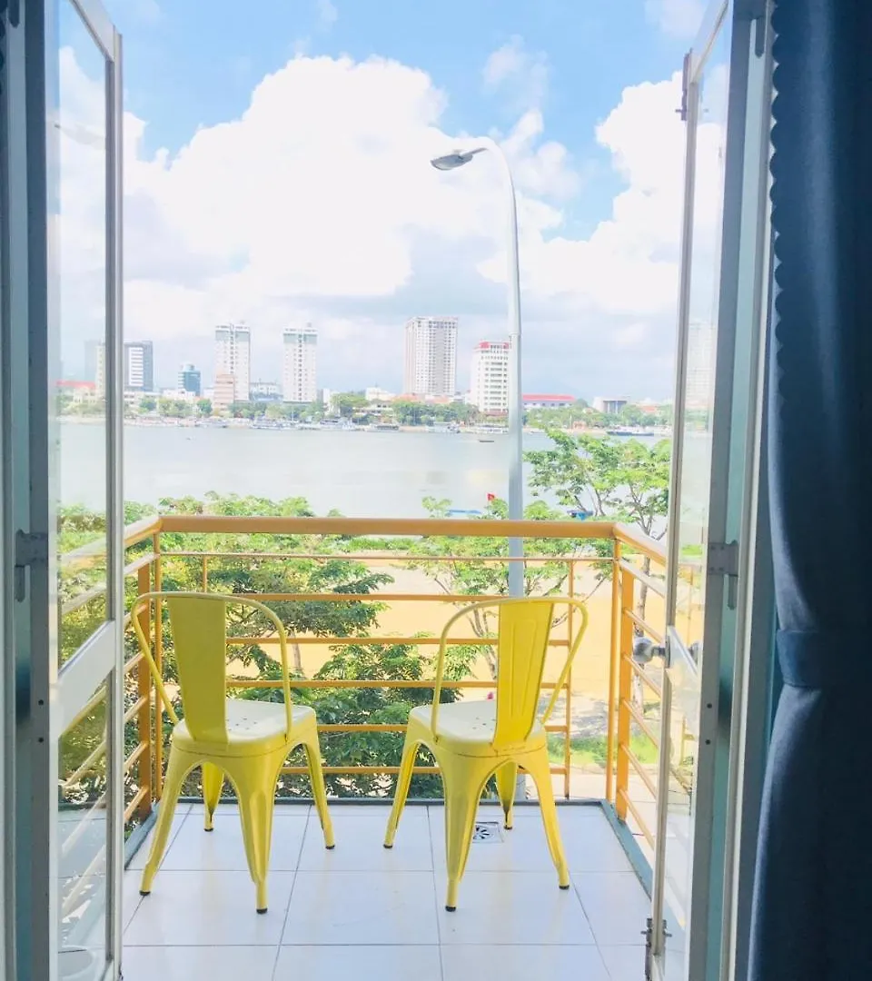 Trip House Hostel & Bistro Da Nang Vietnam